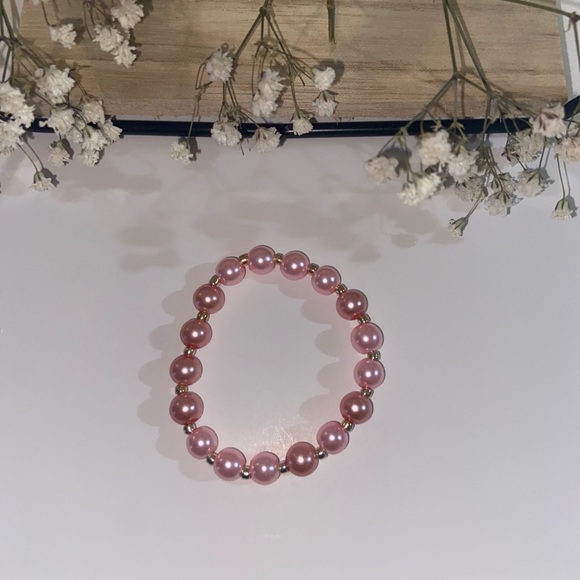 Handmade Rose Pink Glass Bead Bracelet - Picture 4 of 4
